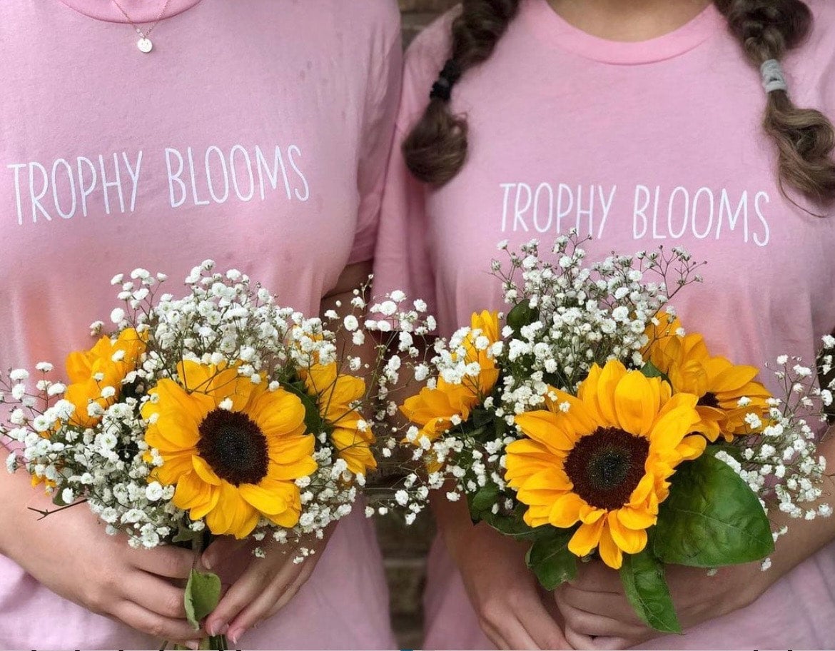 Mini Bouquet  Trophy Blooms
